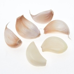   Garlic unpeeled